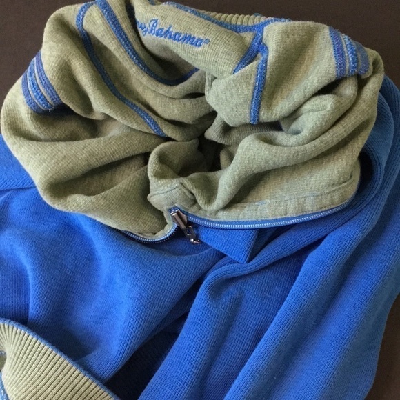 Tommy Bahama Men’s sweatshirt may be reversible - Picture 5 of 5